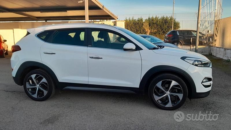 Usata Hyundai Tucson 116 CV (85 kW) 2016 Bianco SUV