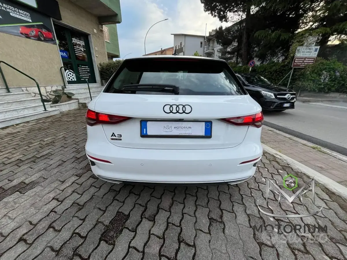 Occasion Audi A3 S-Line 150 PK (110 kW) 2022 Wit Sedan