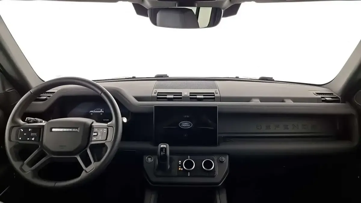 Usata Land Rover Defender SE Dynamic 200 CV (147 kW) 2025 Grigio SUV