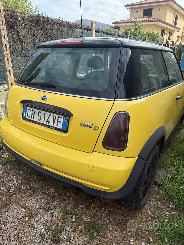 Usata Mini One D 75 CV (55 kW) 2004 Giallo Utilitaria