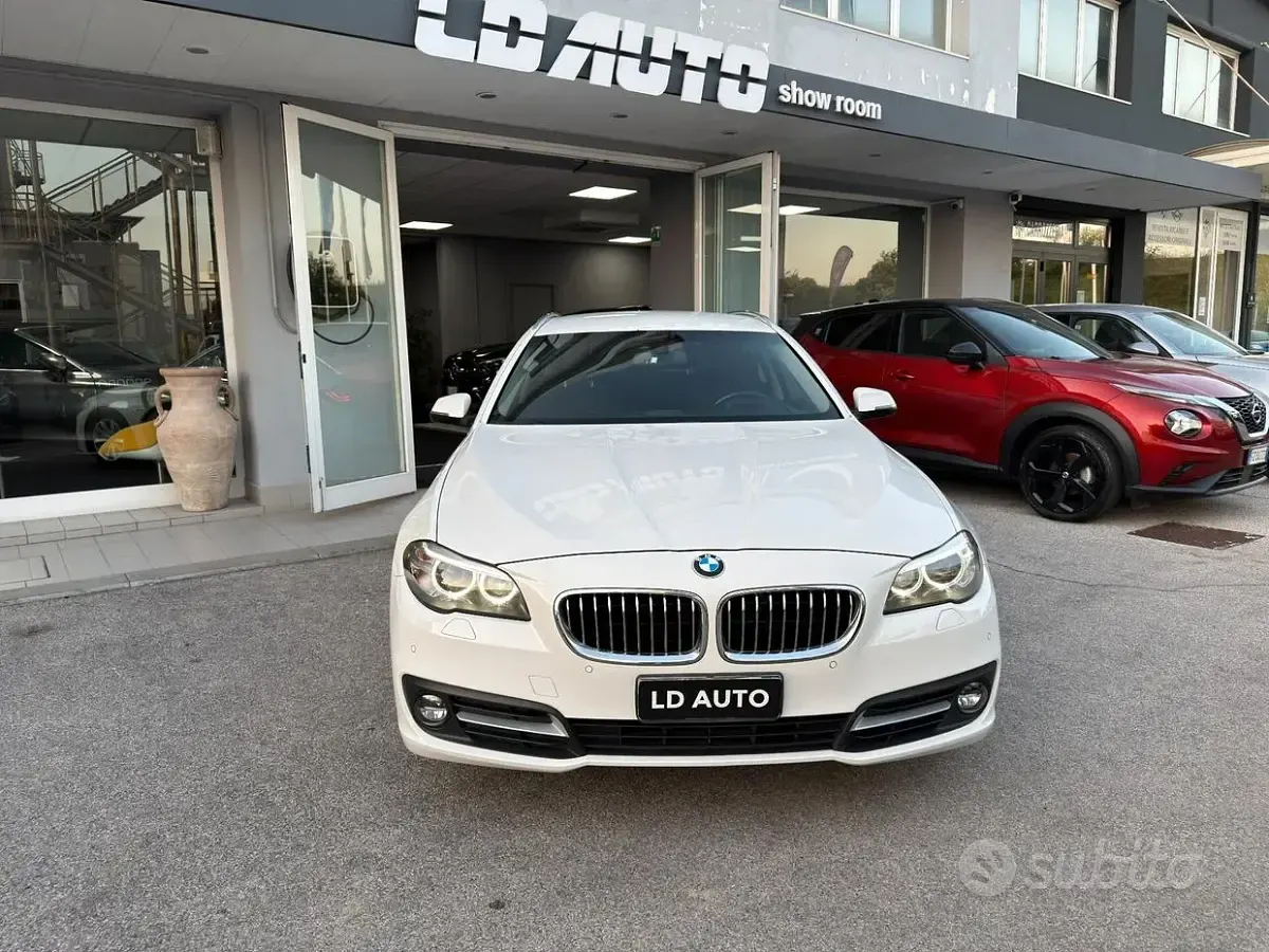 Usata BMW 520 Efficient Dynamics 190 CV (139 kW) 2015 Bianco Station wagon