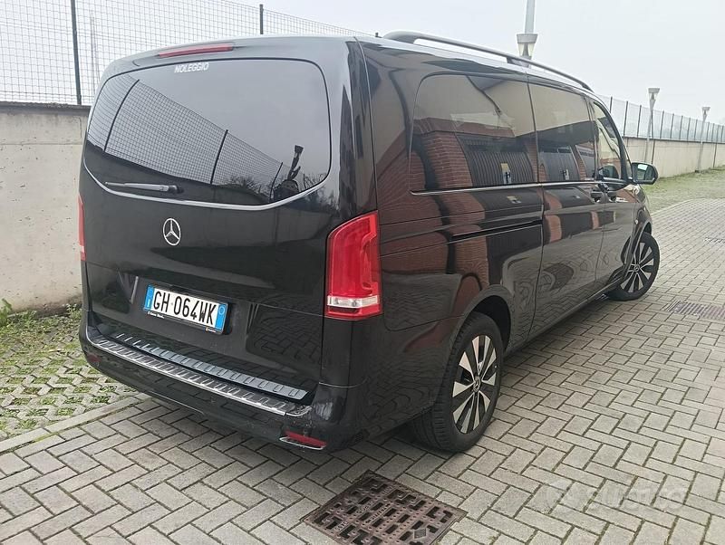 Usata Mercedes Vito 190 CV (139 kW) 2022 Nero Furgone