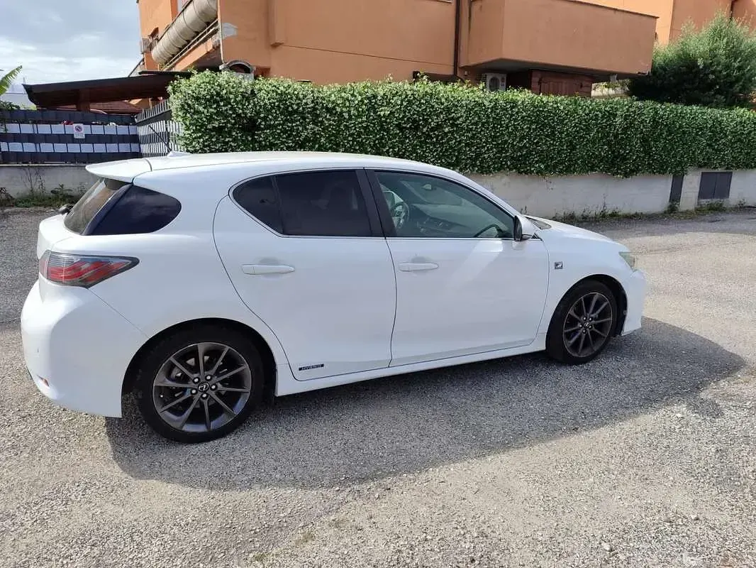 Usata Lexus CT200h Sport Line 99 CV (72 kW) 2011 Berlina