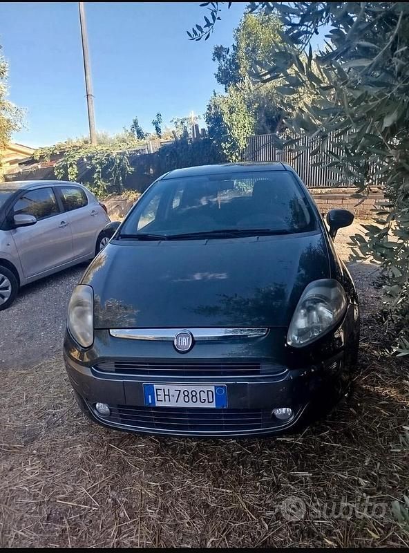 Usata Fiat Grande Punto 2009 Verde Utilitaria