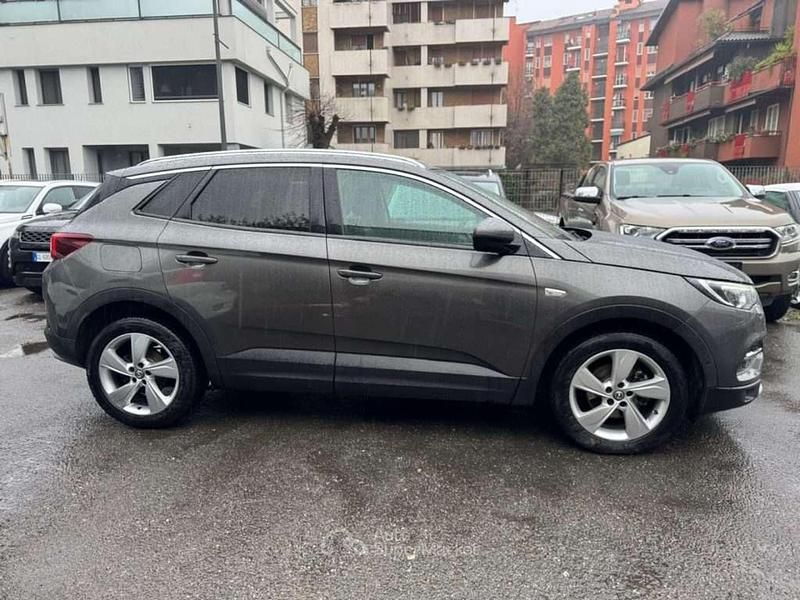 Usata Opel Grandland X S 131 CV (96 kW) 2018 Grigio SUV
