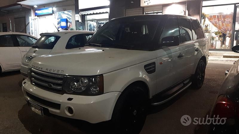 Bianco Usata 2008 Land Rover Range Rover Sport HSE SUV | 9500 € (Molto cara) - Immagine 1/4