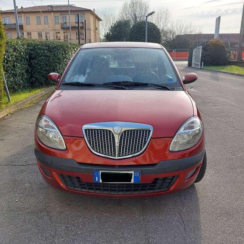 Usata Lancia Ypsilon 60 CV (44 kW) 2005 Utilitaria