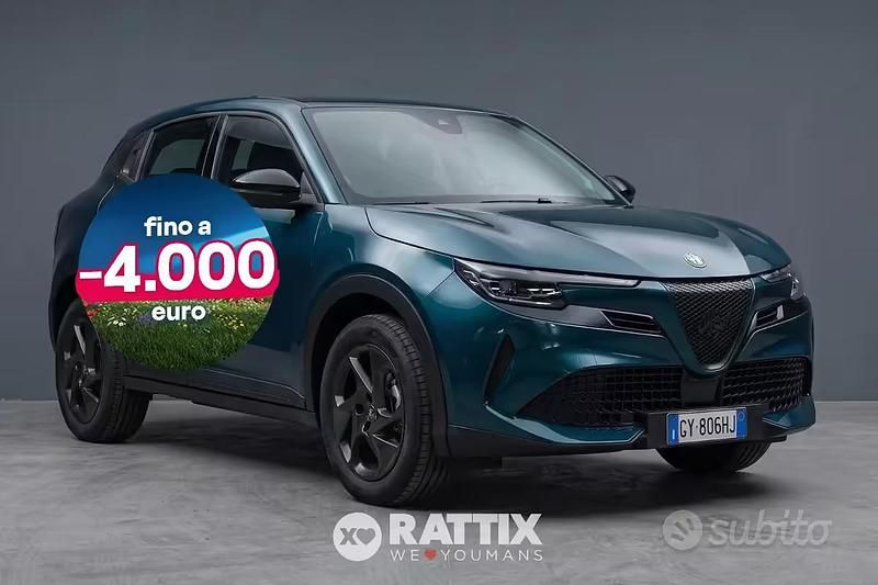 Usata Alfa Romeo Junior 145 CV (106 kW) 2025 Blu SUV