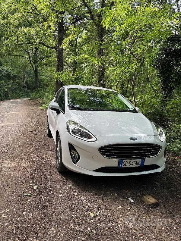 Usata Ford Fiesta 75 CV (55 kW) 2021 Bianco Berlina