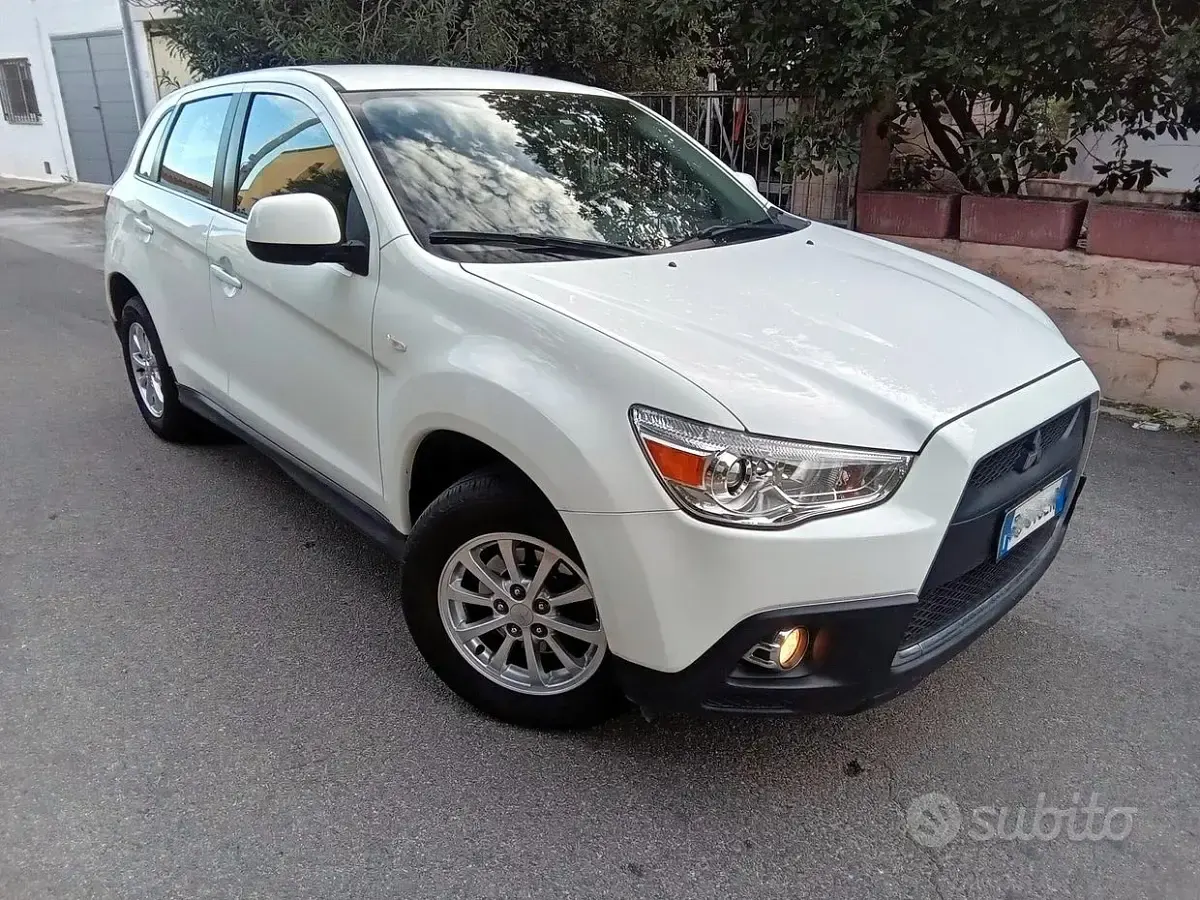 Usata Mitsubishi ASX Invite 150 CV (110 kW) 2012 SUV