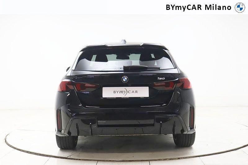Usata BMW 120 M Sport 169 CV (124 kW) 2024 Nero Utilitaria