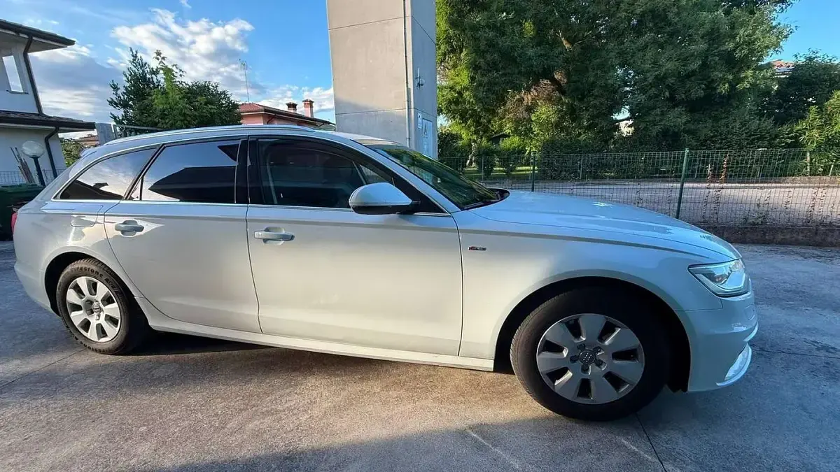 Usata Audi A6 Business Plus 177 CV (130 kW) 2014 Bianco Station wagon