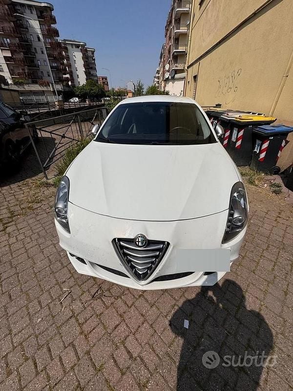 Usata Alfa Romeo Giulietta 150 CV (110 kW) 2016 Bianco Utilitaria
