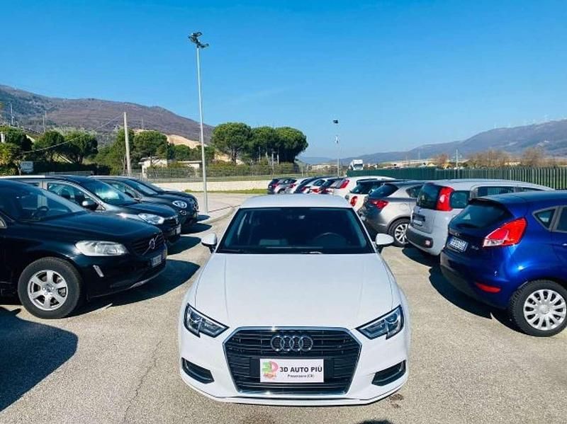 Usata Audi A3 Business 116 CV (85 kW) 2019 Bianco Berlina