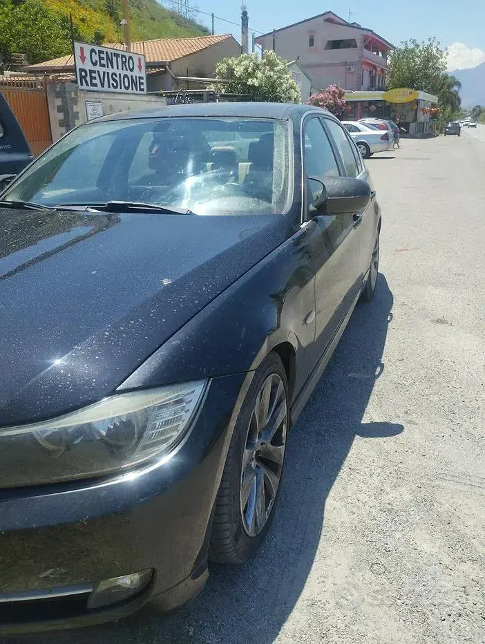 Usata BMW 318 143 CV (105 kW) 2011 Berlina