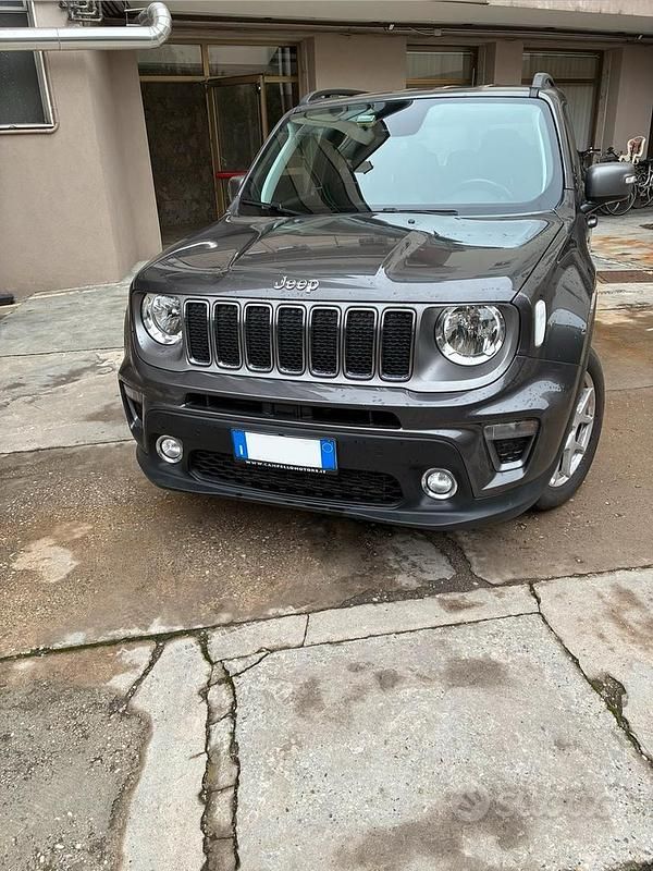 Usata Jeep Renegade Limited 120 CV (88 kW) 2020 Grigio SUV
