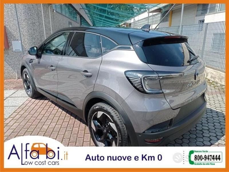 Nuova Renault Captur Techno 145 CV (106 kW) 2025 Vari colori SUV