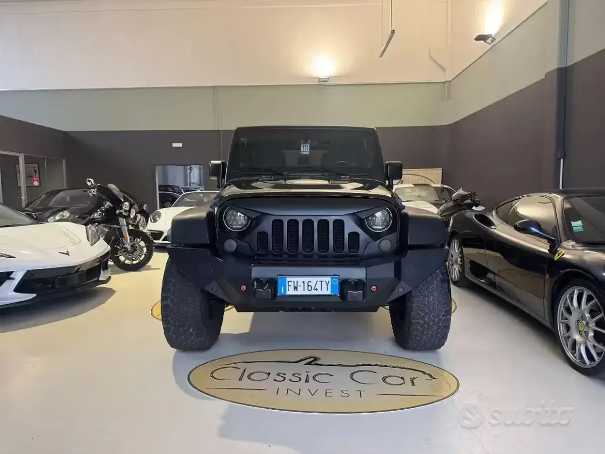 Usata Jeep Wrangler Unlimited Rubicon 200 CV (147 kW) 2011 Verde SUV