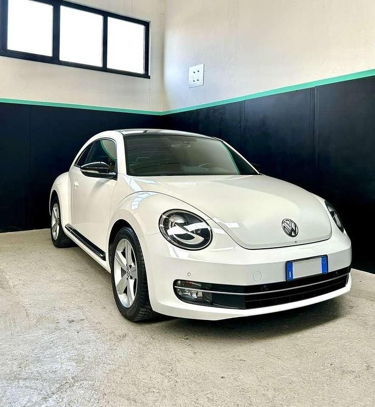 Bianco Usata 2012 VW Maggiolino Sportline Tre volumi | 12.900 € (Molto cara) - Immagine 1/4