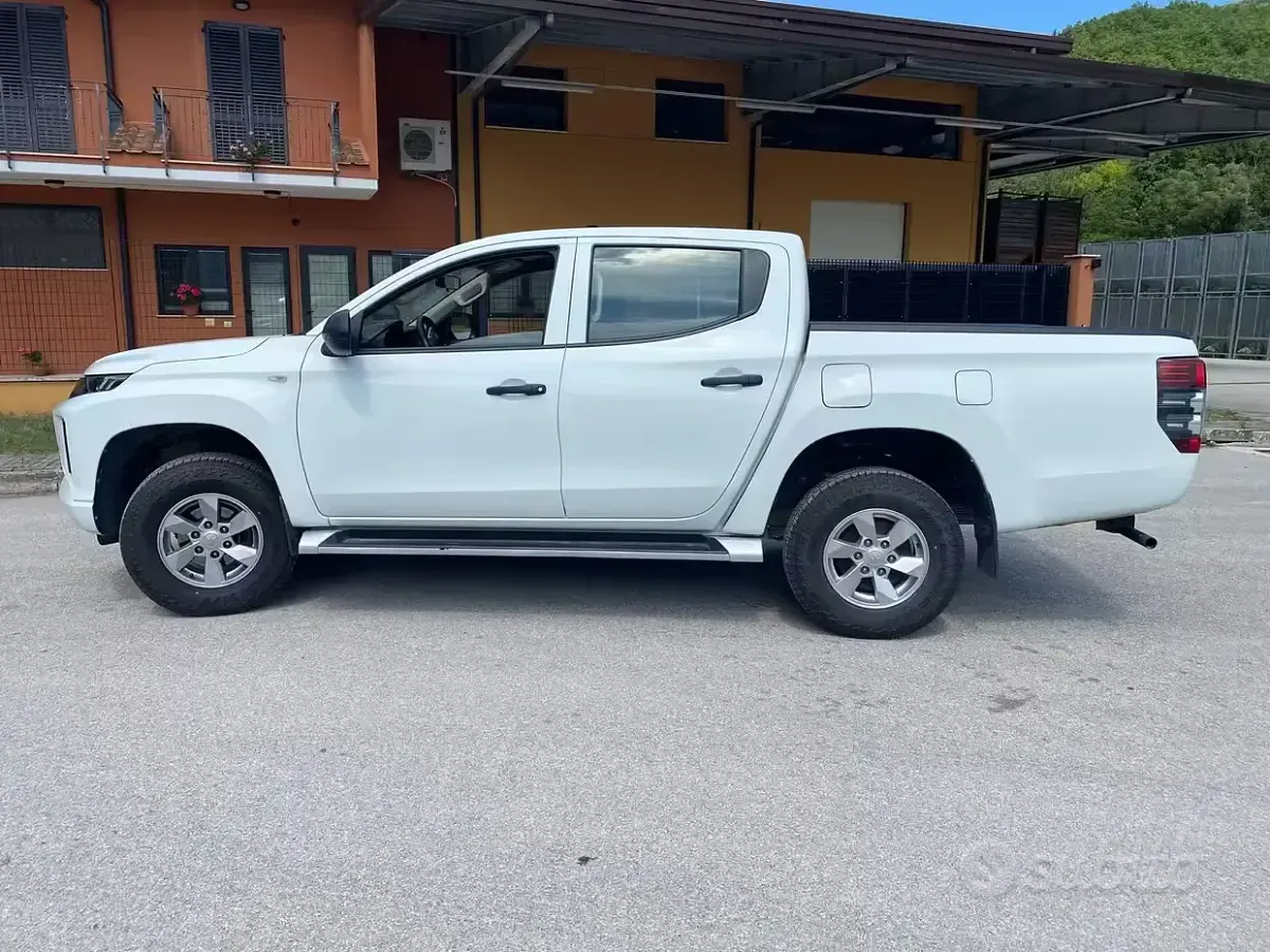 Usata Mitsubishi L200 150 CV (110 kW) 2021 Pick-up