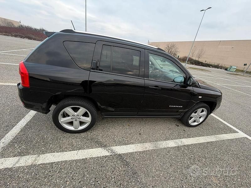 Usata Jeep Compass 163 CV (119 kW) 2011 Nero SUV