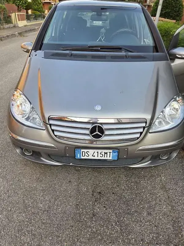Usata Mercedes 180 Avantgarde 129 CV (94 kW) 2008 Berlina