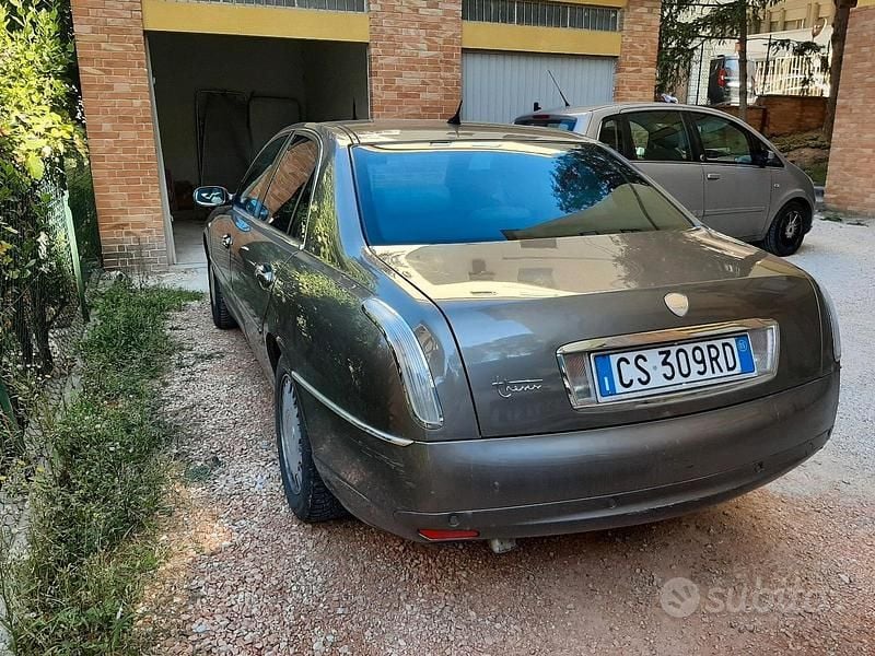 Usata Lancia Thesis 185 CV (136 kW) 2005 Marrone Berlina