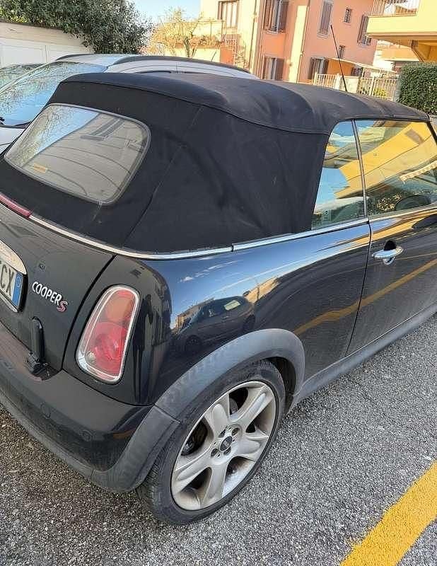 Usata Mini Cooper S Cabriolet 170 CV (125 kW) 2006 Cabrio