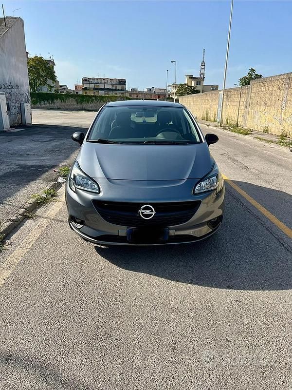 Grigio Usata 2019 Opel Corsa Due volumi | 9000 € (Buon prezzo) - Immagine 1/4