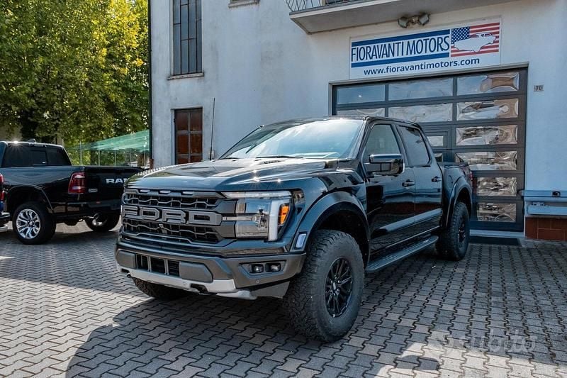 Nuova Ford F-150 Raptor 450 CV (330 kW) 2025 Nero Pick-up