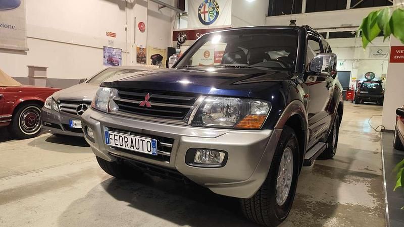 Usata Mitsubishi Pajero 160 CV (117 kW) 2002 Blu petrolio SUV