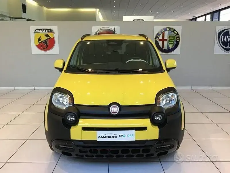 Nuova Fiat Panda Cross 65 CV (47 kW) 2026 Giallo Utilitaria