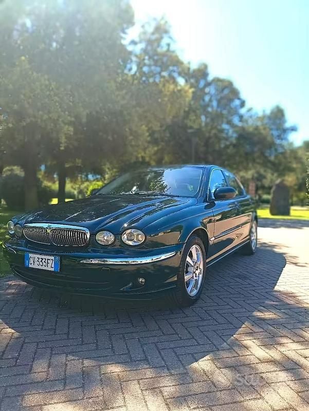 Usata Jaguar X-type Executive 130 CV (95 kW) 2005 Verde Berlina