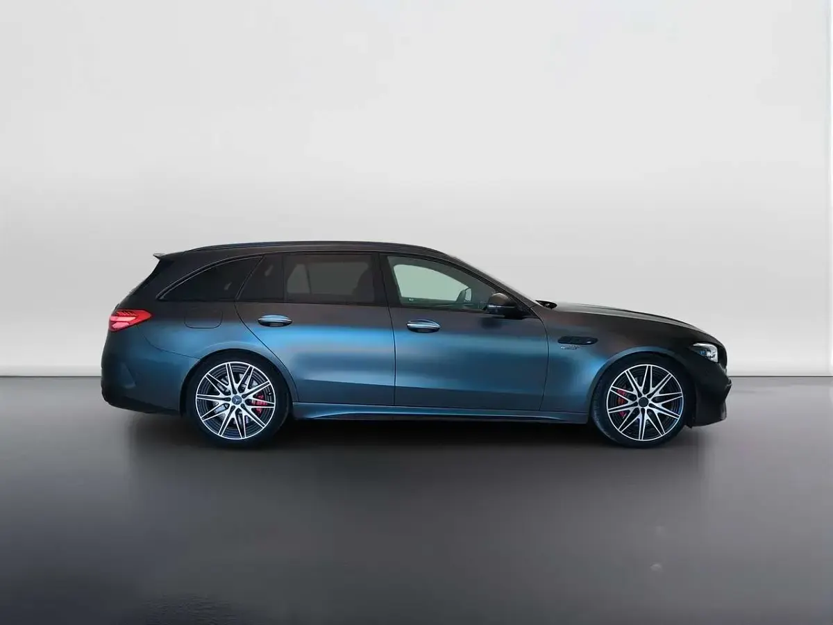 Usata Mercedes C63 AMG Premium 680 CV (500 kW) 2023 Grigio grafite magno Station wagon