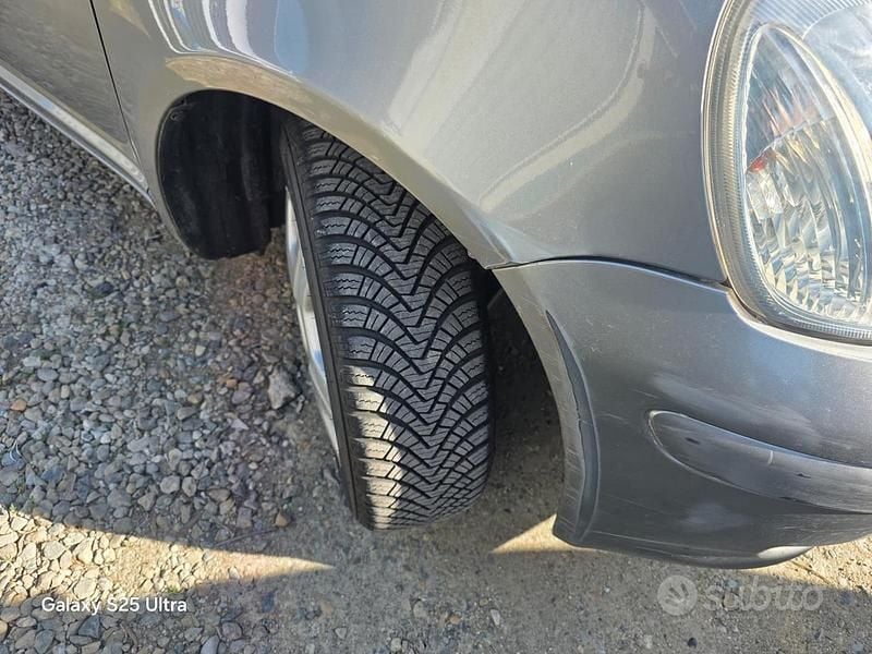 Usata Toyota Yaris 2003 Berlina