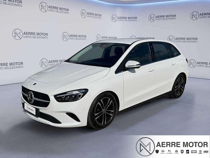 Usata Mercedes B180 Advanced 136 CV (100 kW) 2023 Bianco Monovolume