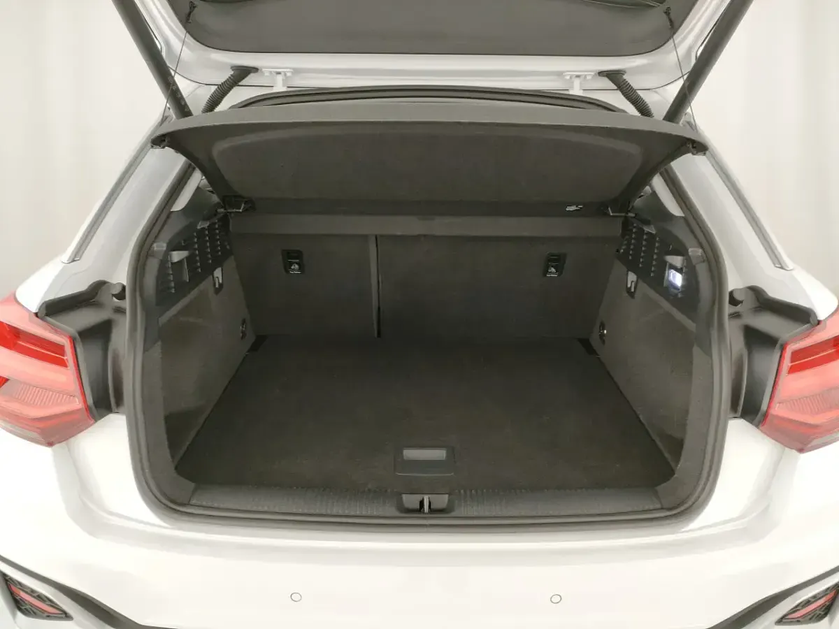 Usata Audi Q2 S-Line 150 CV (110 kW) 2025 Bianco SUV
