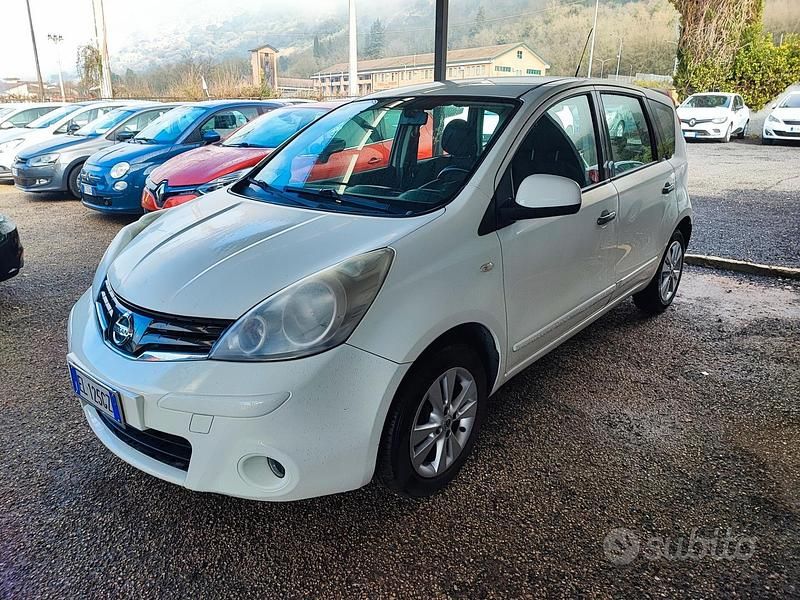 Usata Nissan Note Tekna 90 CV (66 kW) 2011 Bianco Utilitaria