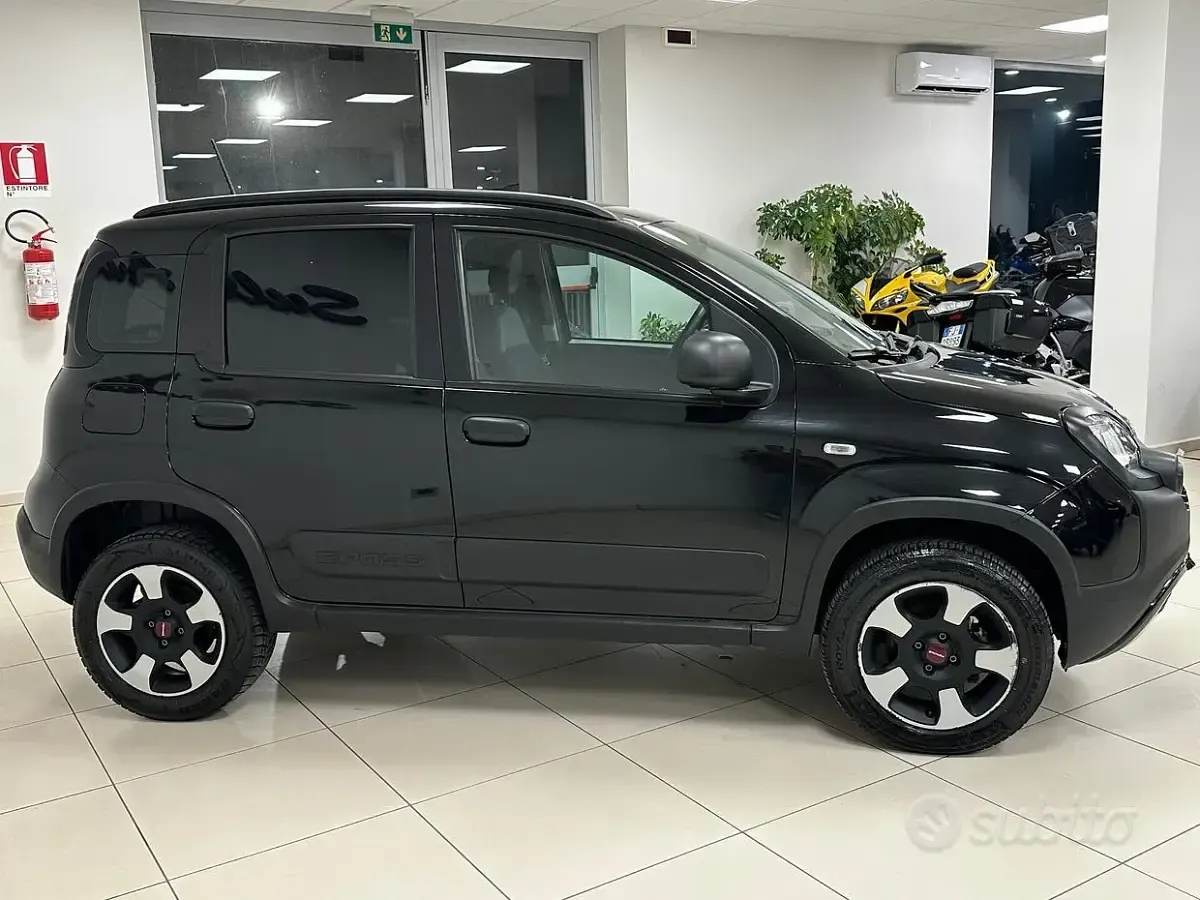 Usata Fiat Panda Cross Cross 85 CV (62 kW) 2021 Nero Utilitaria