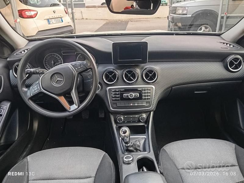 Usata Mercedes GLA180 Premium 108 CV (79 kW) 2015 Bianco SUV