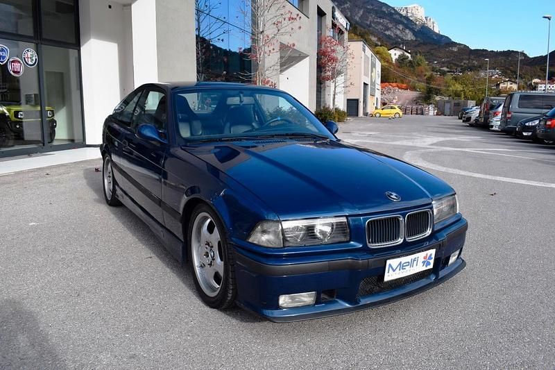 Usata BMW M3 286 CV (210 kW) 1993 Blu/azzurro Coupé
