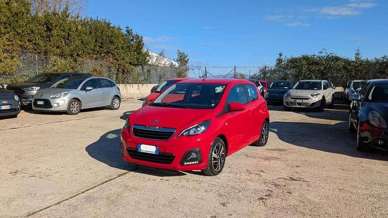 Rosso Usata 2020 Peugeot 108 Tre volumi | 8900 € (Ottimo prezzo) - Immagine 1/4