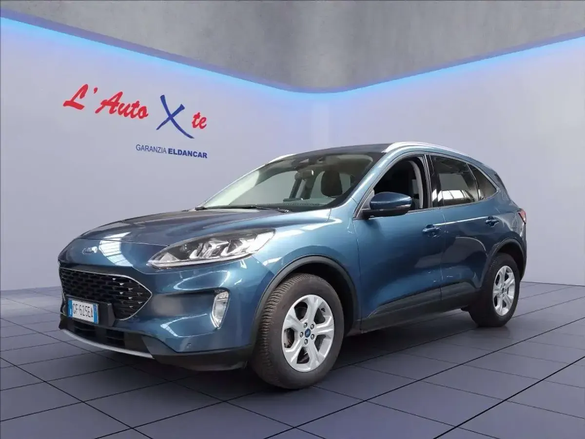Usata Ford Kuga 120 CV (88 kW) 2021 Azzurro metallizzato SUV