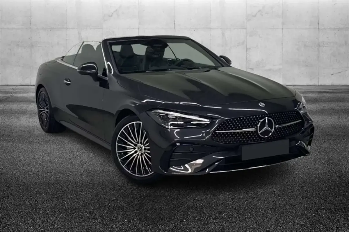 Usata Mercedes CLE200 Advanced Plus 204 CV (150 kW) 2025 Grigio Cabrio