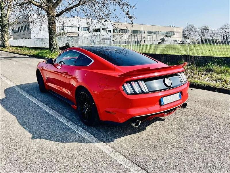 Usata Ford Mustang Fastback 317 CV (233 kW) 2018 Rosso Coupé