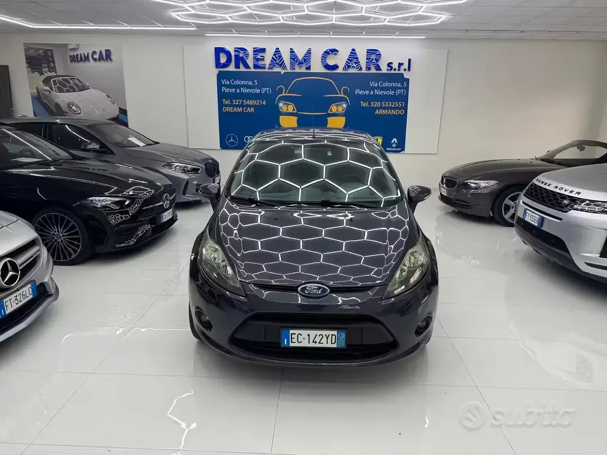Usata Ford Fiesta Titanium 68 CV (50 kW) 2010 Nero Berlina