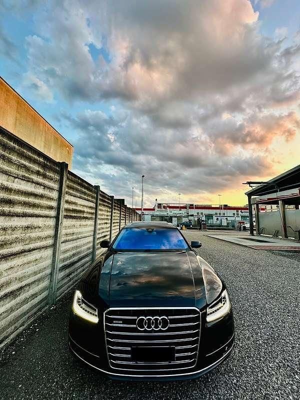 Usata 2016 Audi A8L Ambiente Tre volumi | 45.000 € - Immagine 1/4
