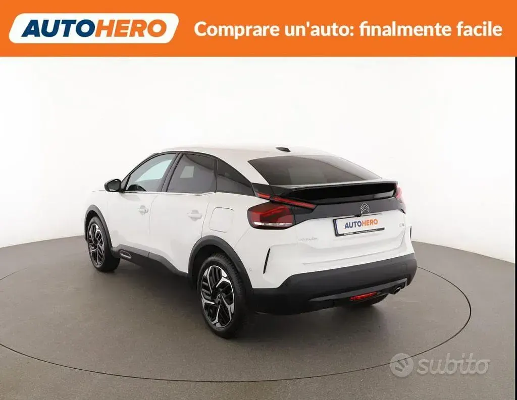 Begagnad Citroën C4 Shine 131 HK (96 kW) 2022 Vit Sedan