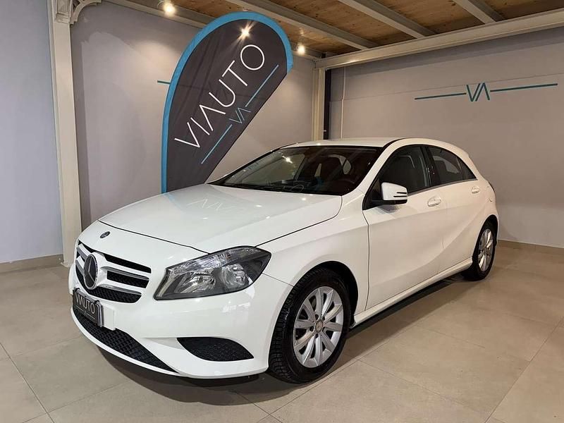 Usata Mercedes A160 Executive 90 CV (66 kW) 2015 Bianco Berlina