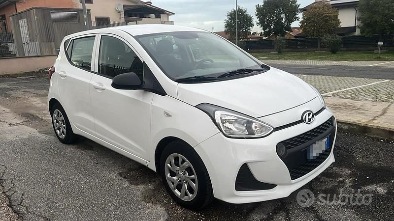 Usata Hyundai i10 Style 66 CV (48 kW) 2018 Bianco Utilitaria